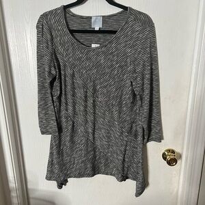 Sunday Gray Sweater Top 3/4 length Sleeves Size Small